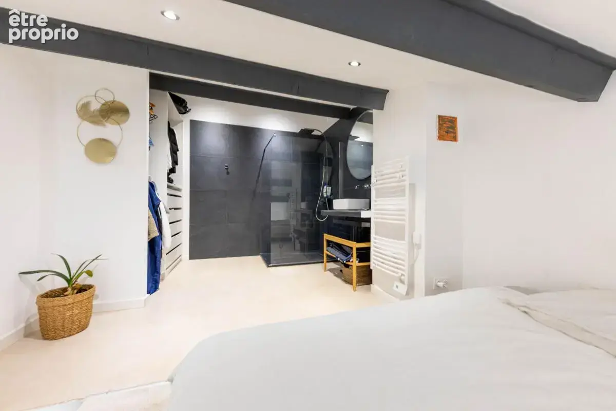 Appartement duplex rénové avec parking privatif à vendre à bandol - proche centre-ville - photo 7