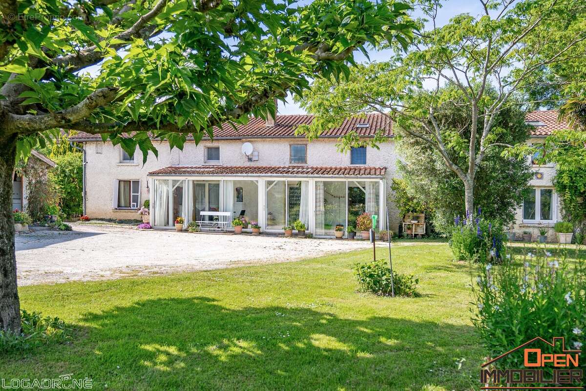 Maison à SAINT-SYLVESTRE-SUR-LOT