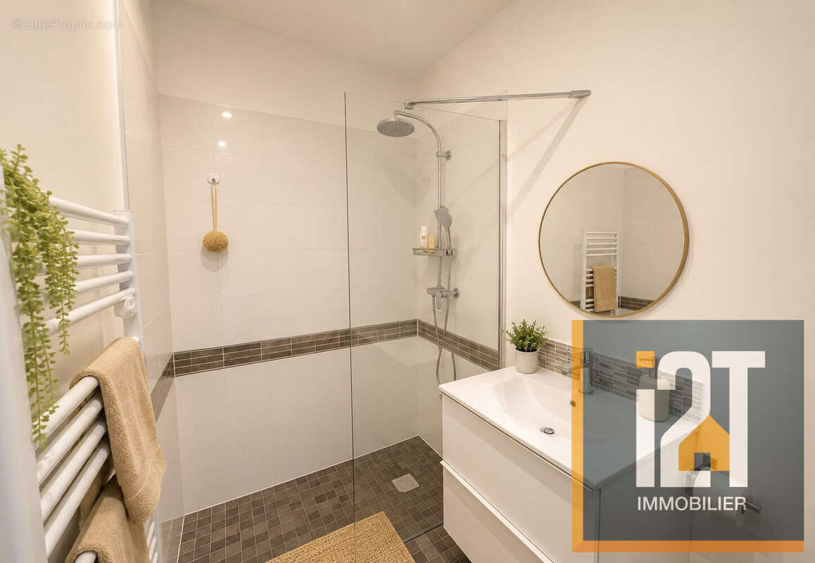 Appartement 42 m² à Nimes  - photo 4