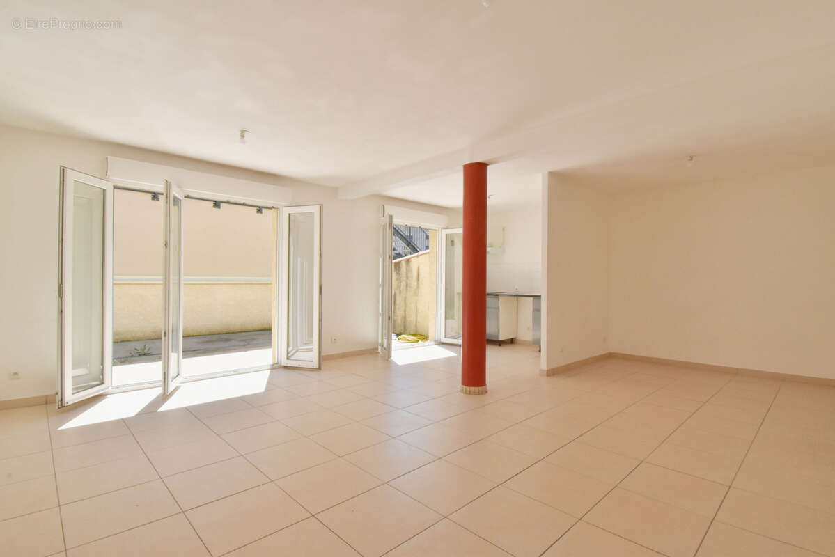 Maison à LA VERPILLIERE