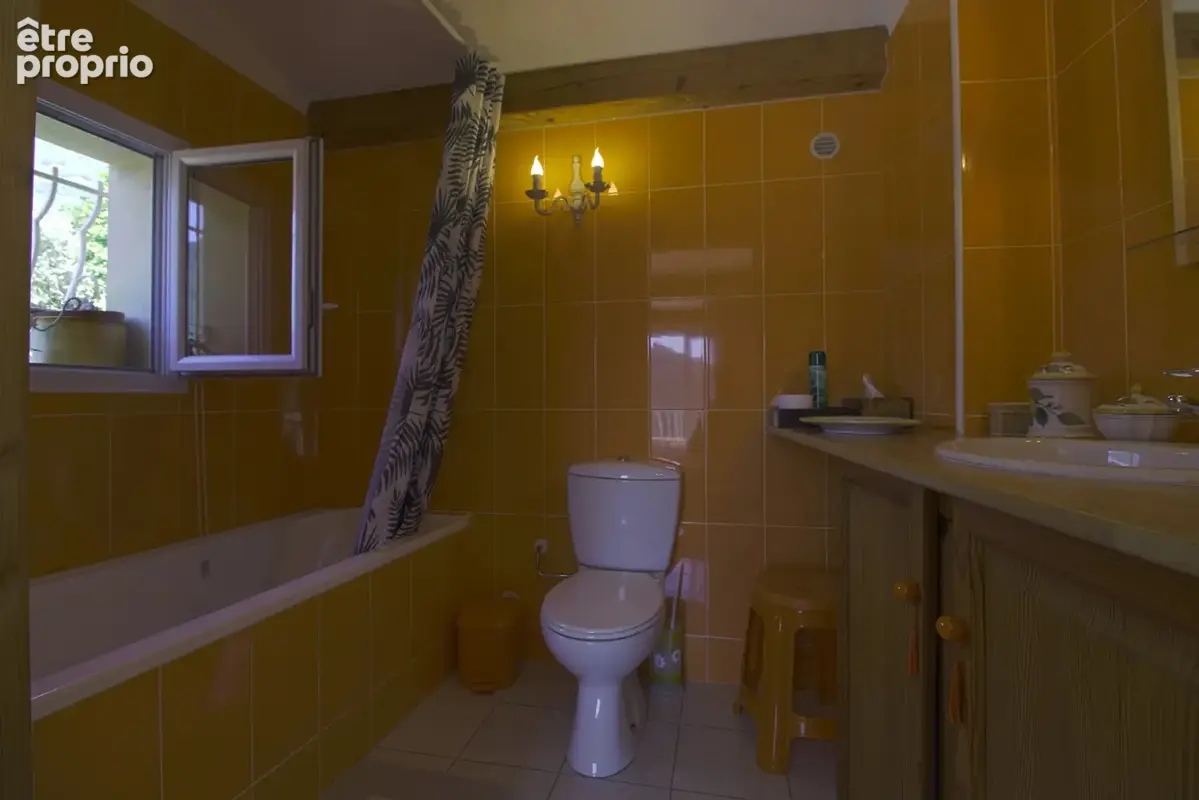 Maison de 111 m² sur 3 niveaux avec grand terrain de 2 900 m² - photo 8