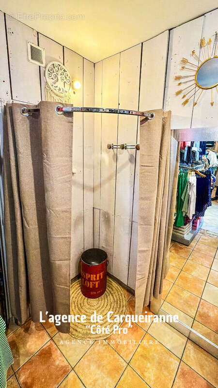 Commerce à CARQUEIRANNE