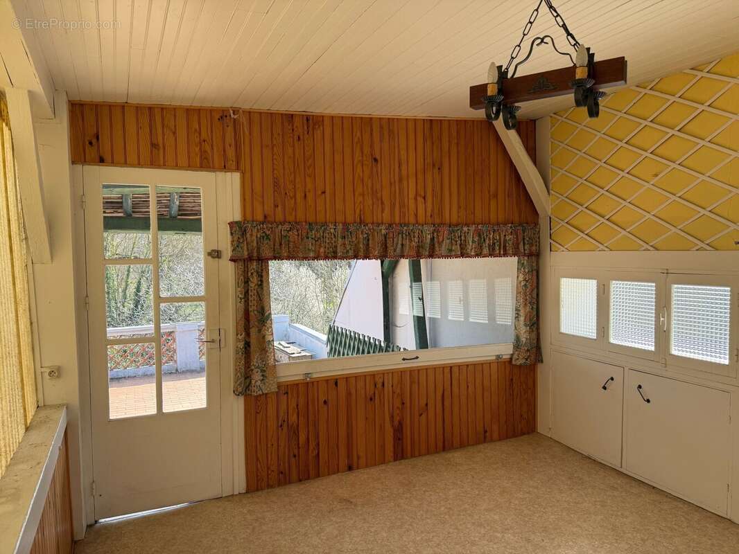 Maison 148 m² à La Chatre  - photo 8