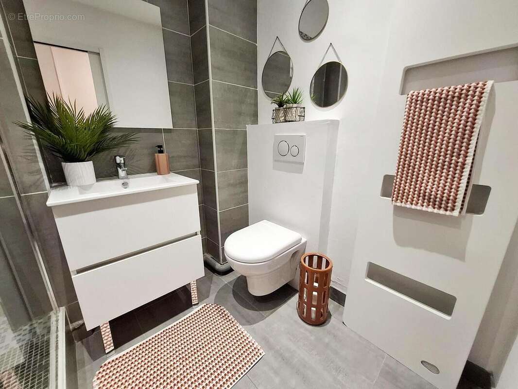   - Appartement à NICE