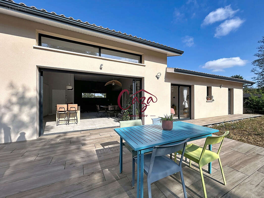 Maison  5 pièce(s) 144 m2 - photo 3