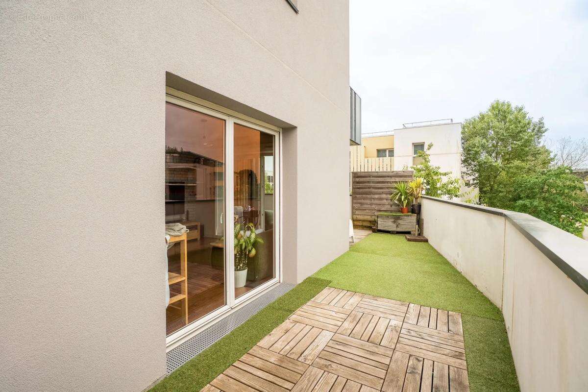 Appartement à VILLENAVE-D'ORNON
