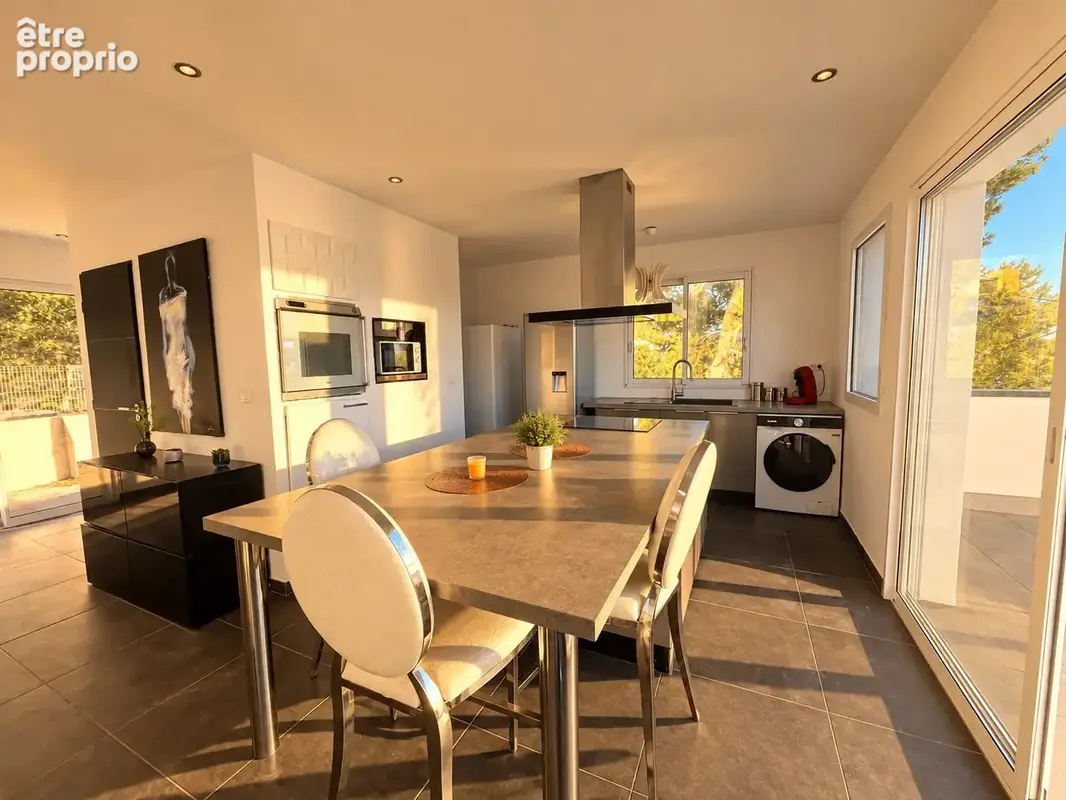 Maison 200 m2 avec vue sur Marseille   Calme absolu   Fort potentiel   La Millière - photo 13