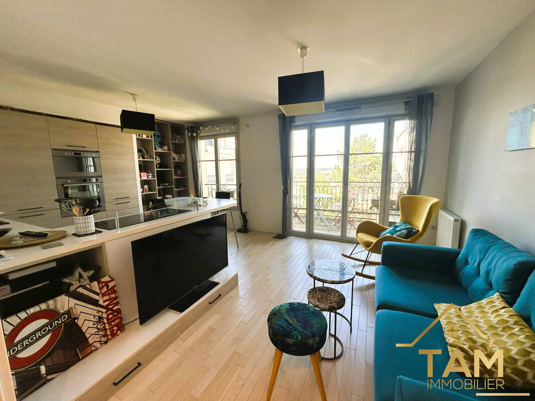 Appartement à SAINT-CYR-L'ECOLE