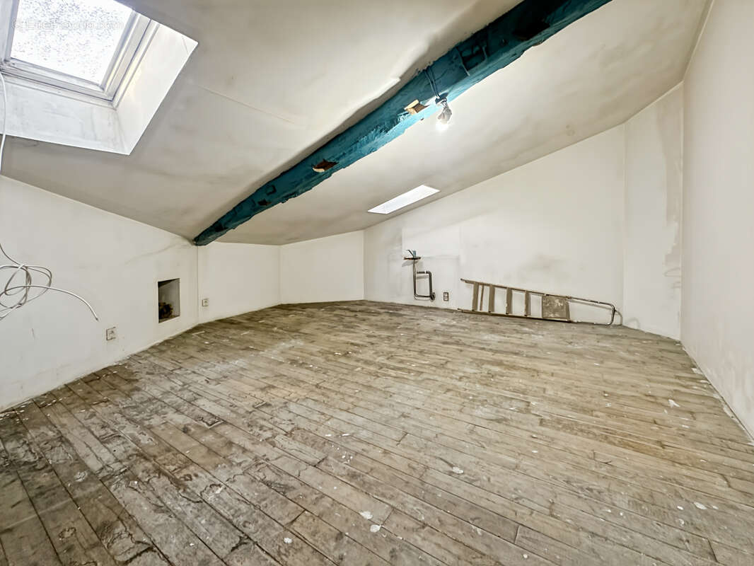 Maison à BARBEZIEUX-SAINT-HILAIRE