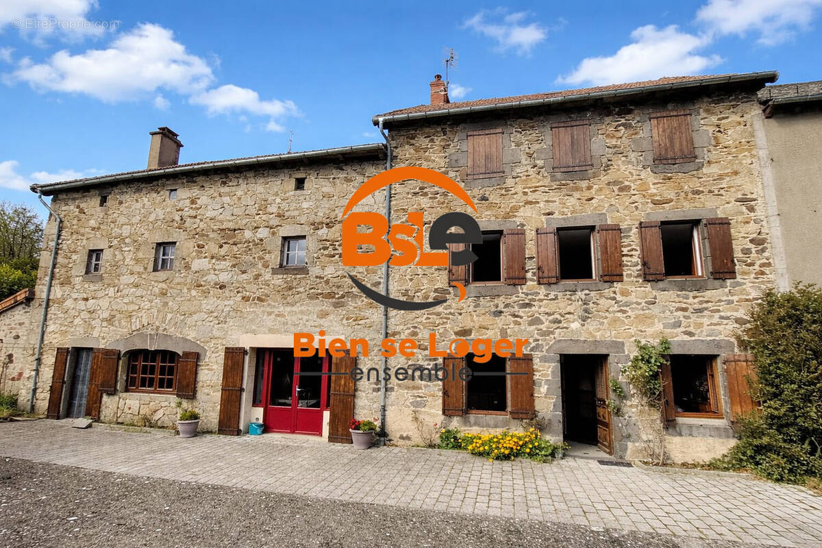 Maison à REZENTIERES