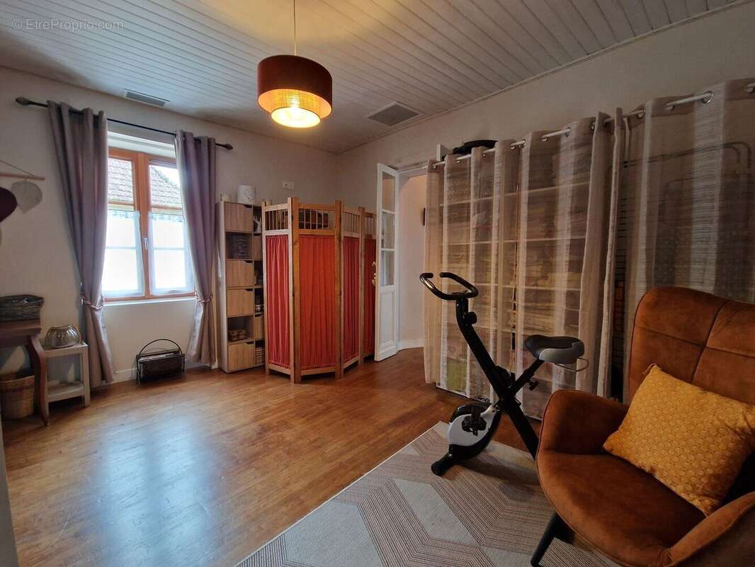 Anti chambre/ Bureau - Maison à TREMOLAT