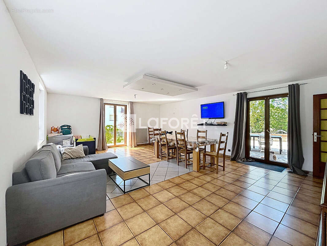 Maison de 195 m² avec 4 chambres - photo 8