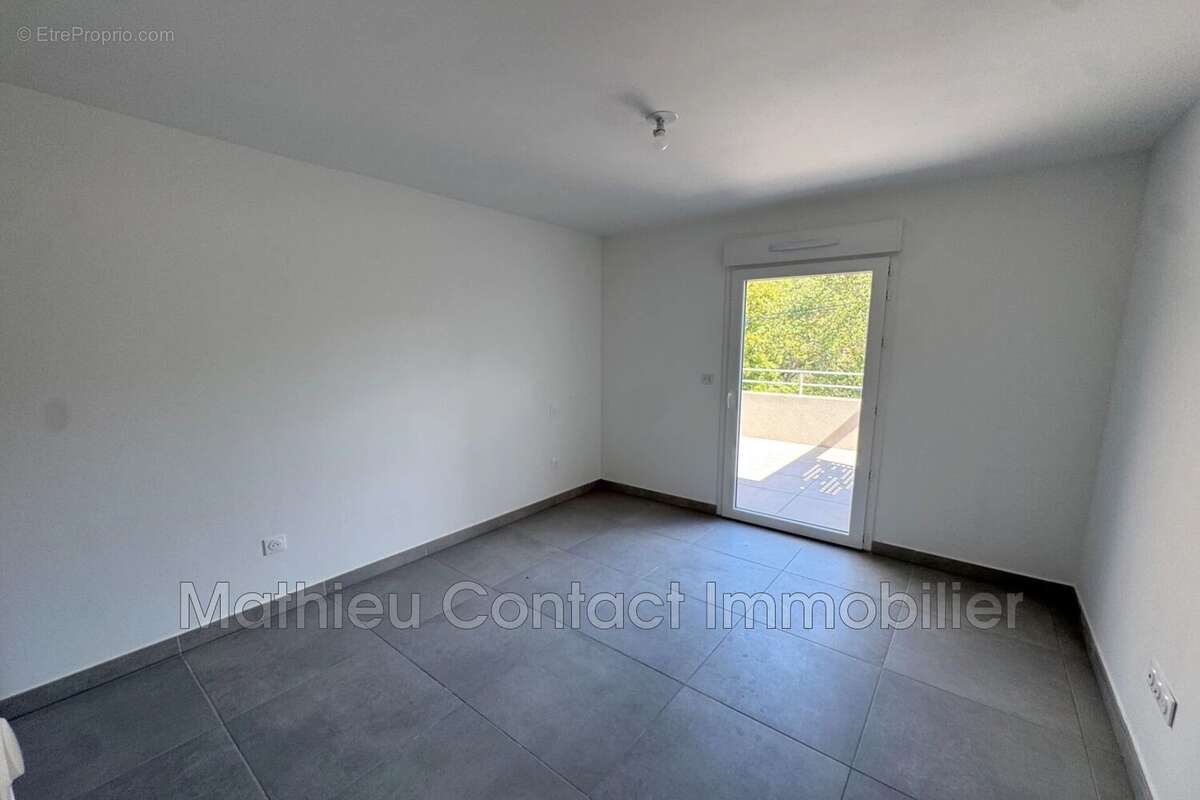 Appartement 65 m² à Nimes  - photo 7