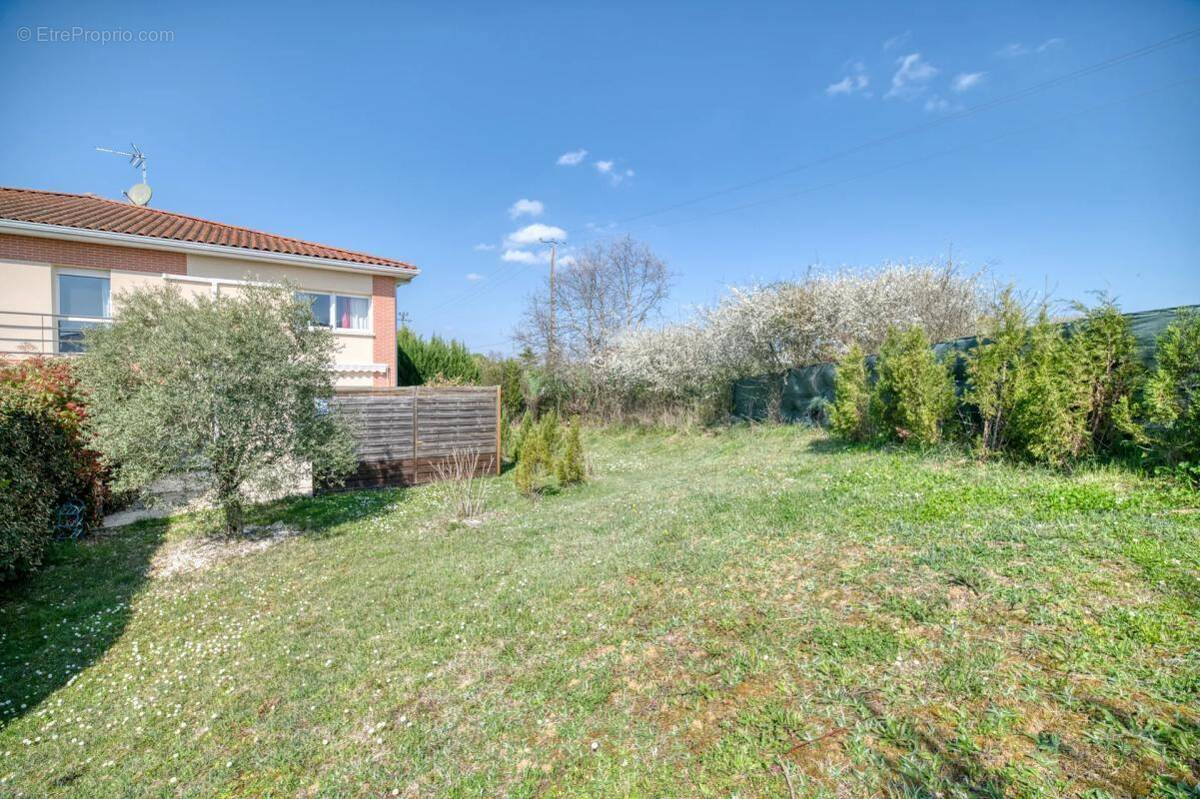 Appartement à BOULOC