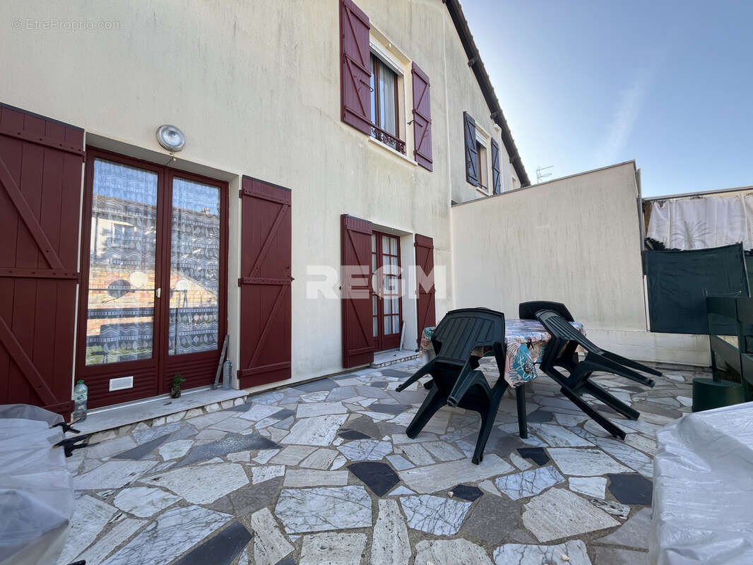 Maison à CORBEIL-ESSONNES