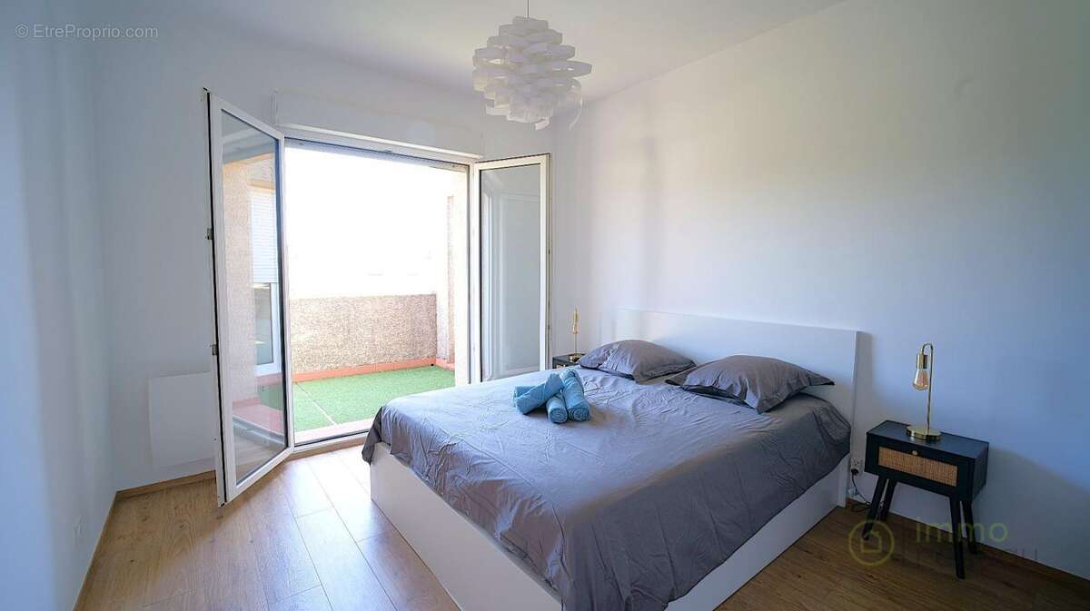 Maison à VALERGUES