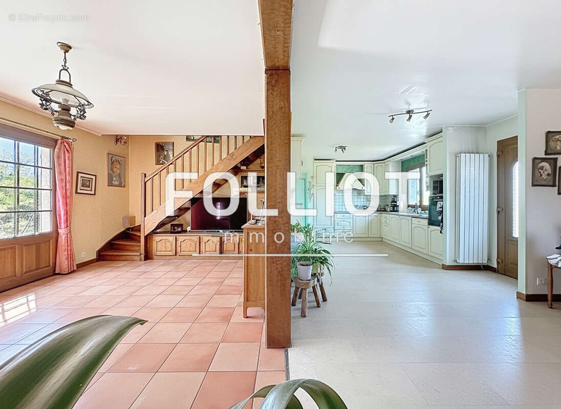 À vendre Maison Saint Planchers 7 pièce(s) 145 m2 - photo 4