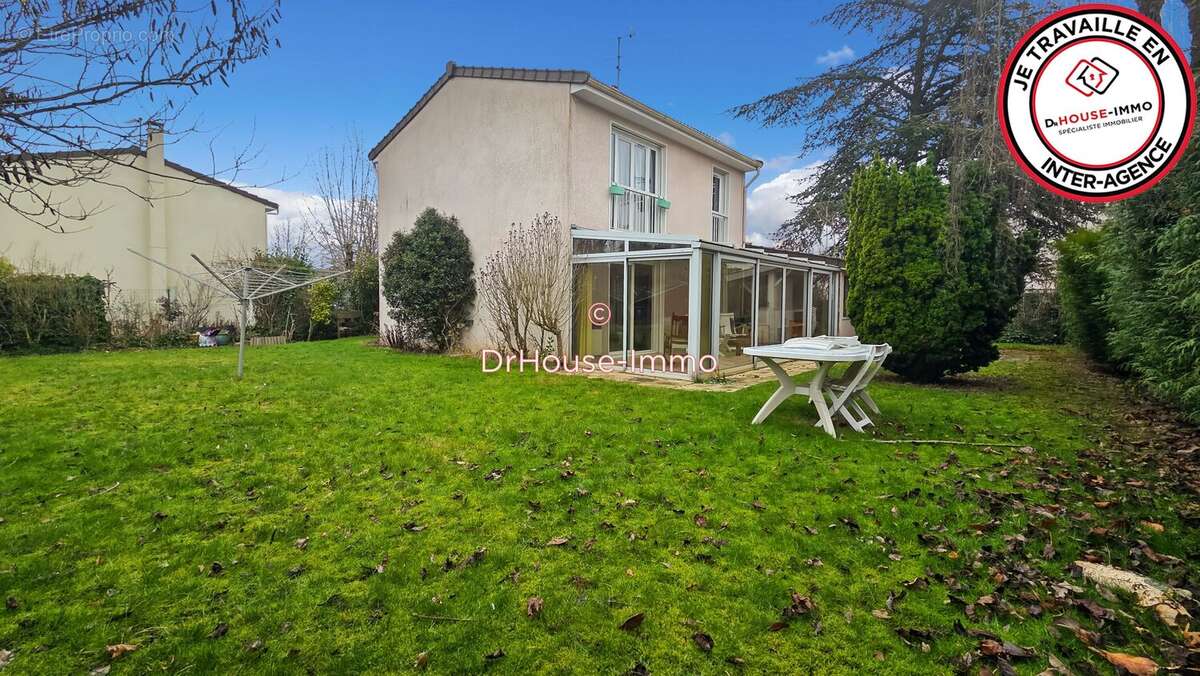 Maison à NOZAY
