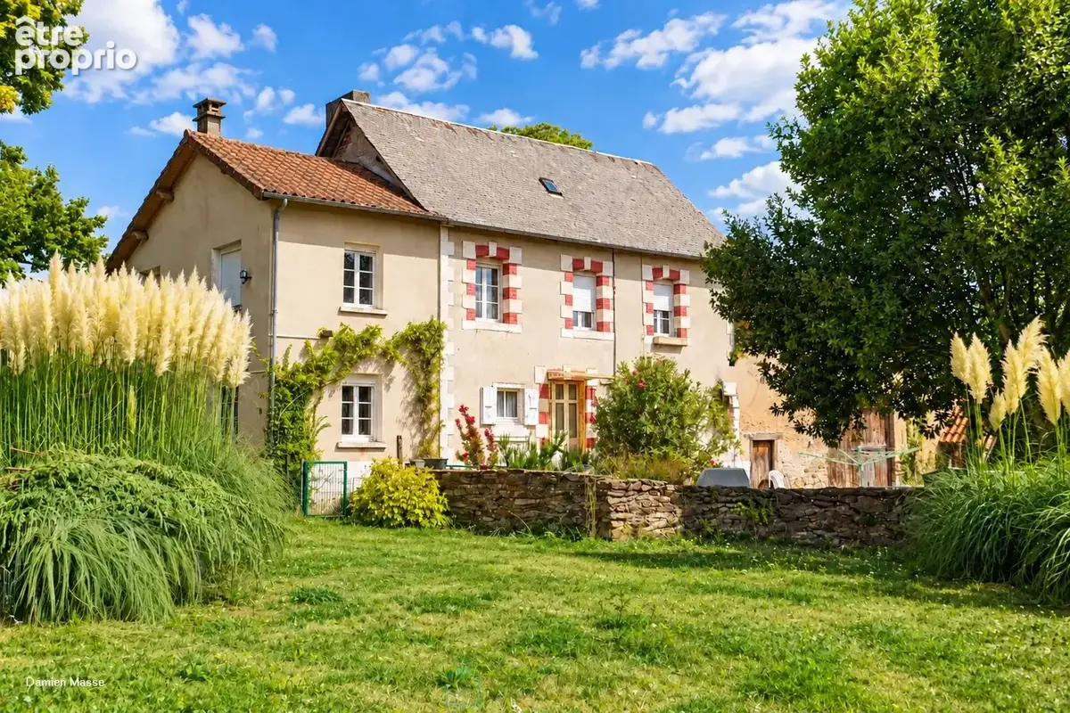 Photo Maison à Chaleix au prix de 215 000€