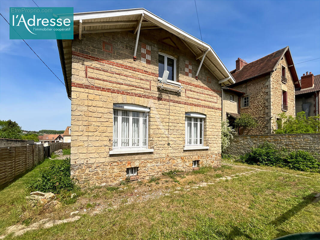 Maison à LES MUREAUX