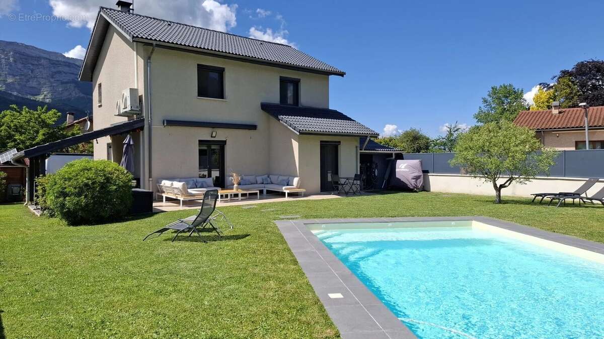 Maison à VIF
