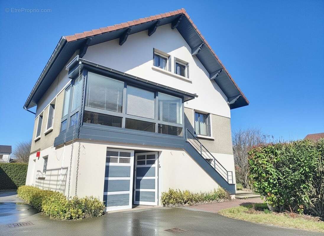 Maison à POISAT