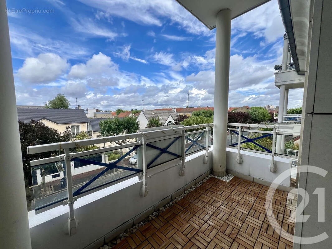 Appartement à SAINT-MAUR-DES-FOSSES
