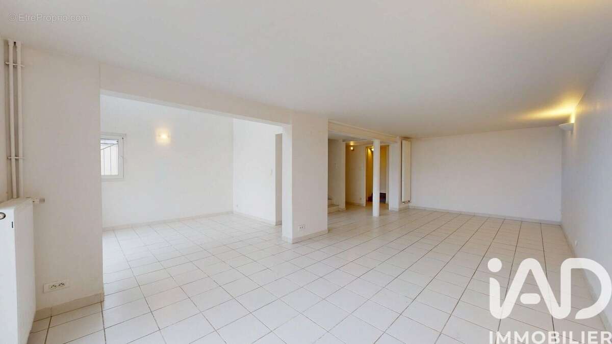 Photo 4 - Maison à CHAMALIERES