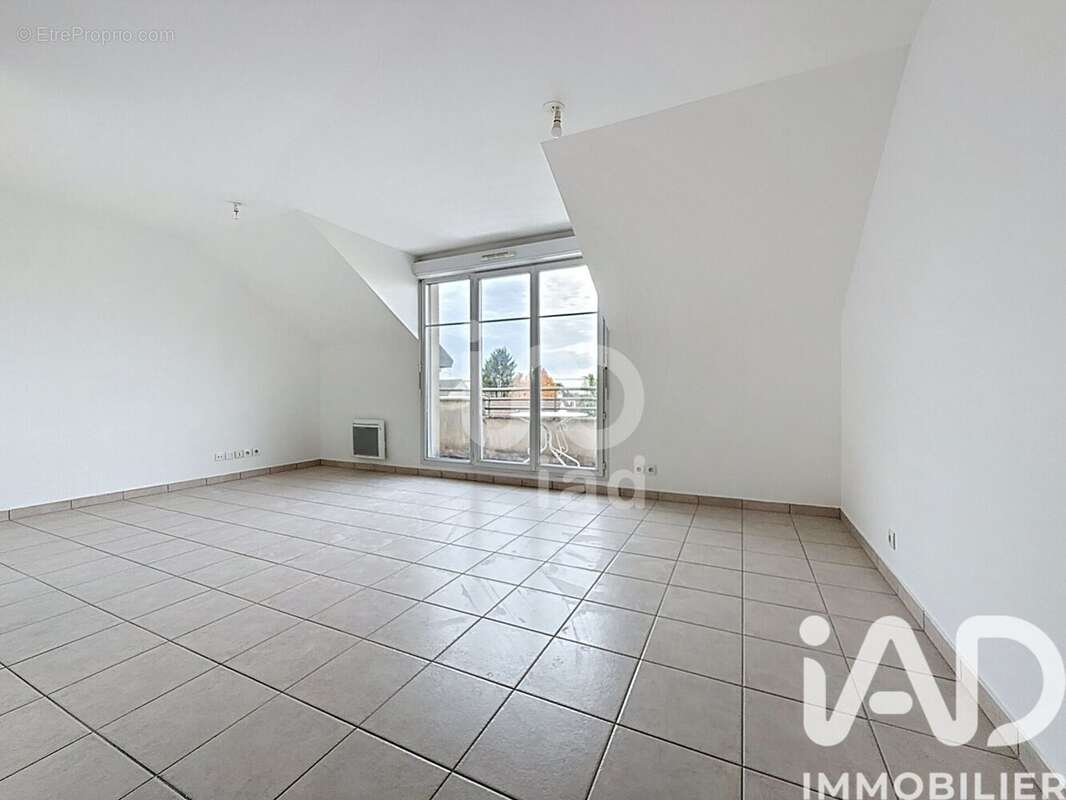 Photo 2 - Appartement à PONTAULT-COMBAULT