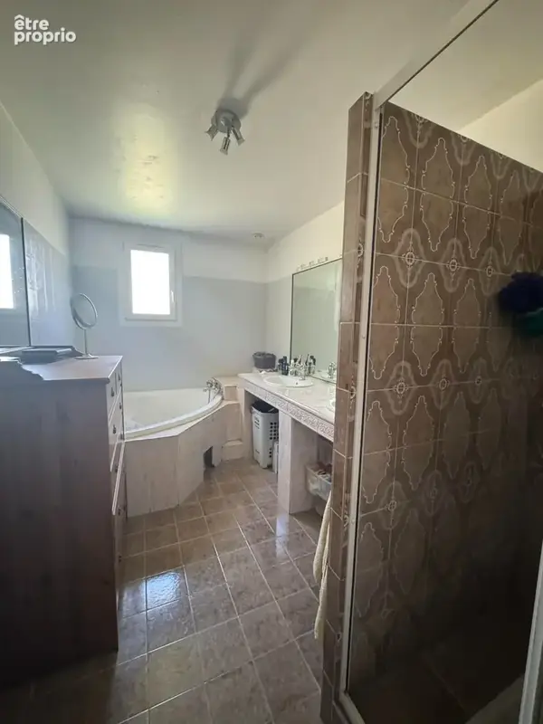 Maison jumelée 141 m² – Piscine – Grand terrain – Excellent DPE B – La Bâtie-Montsaléon - photo 9
