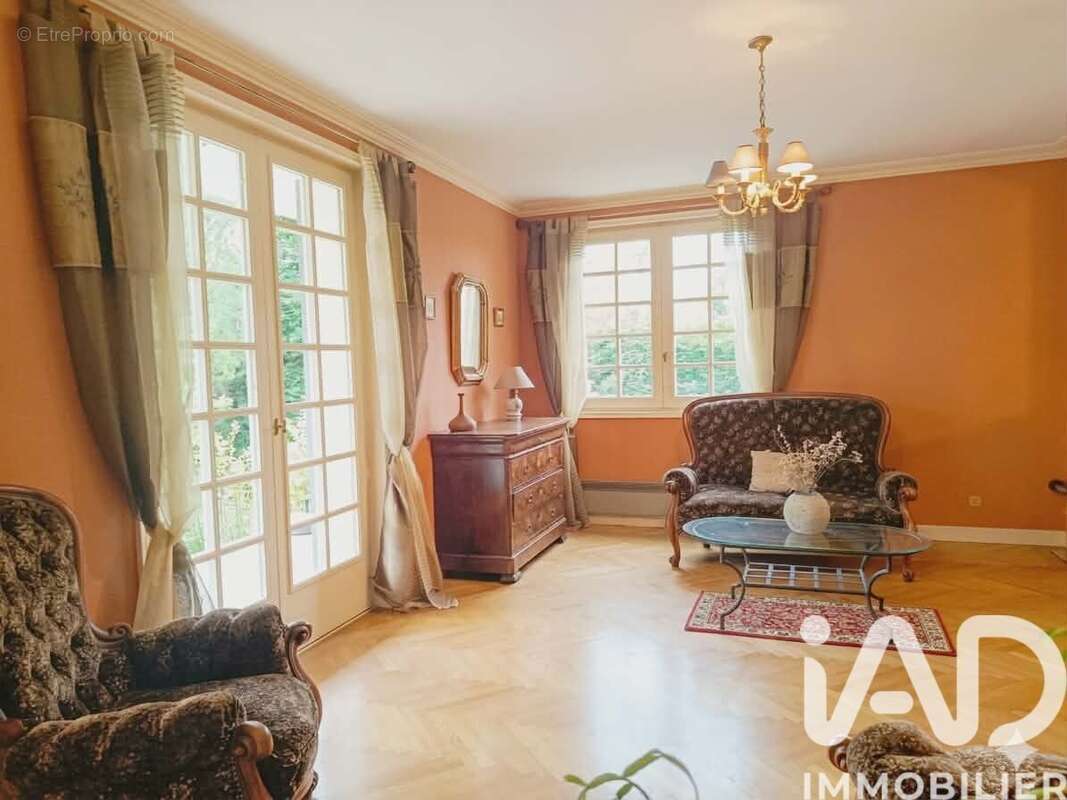 Photo 5 - Maison à SAINT-ROMAIN-LE-PUY