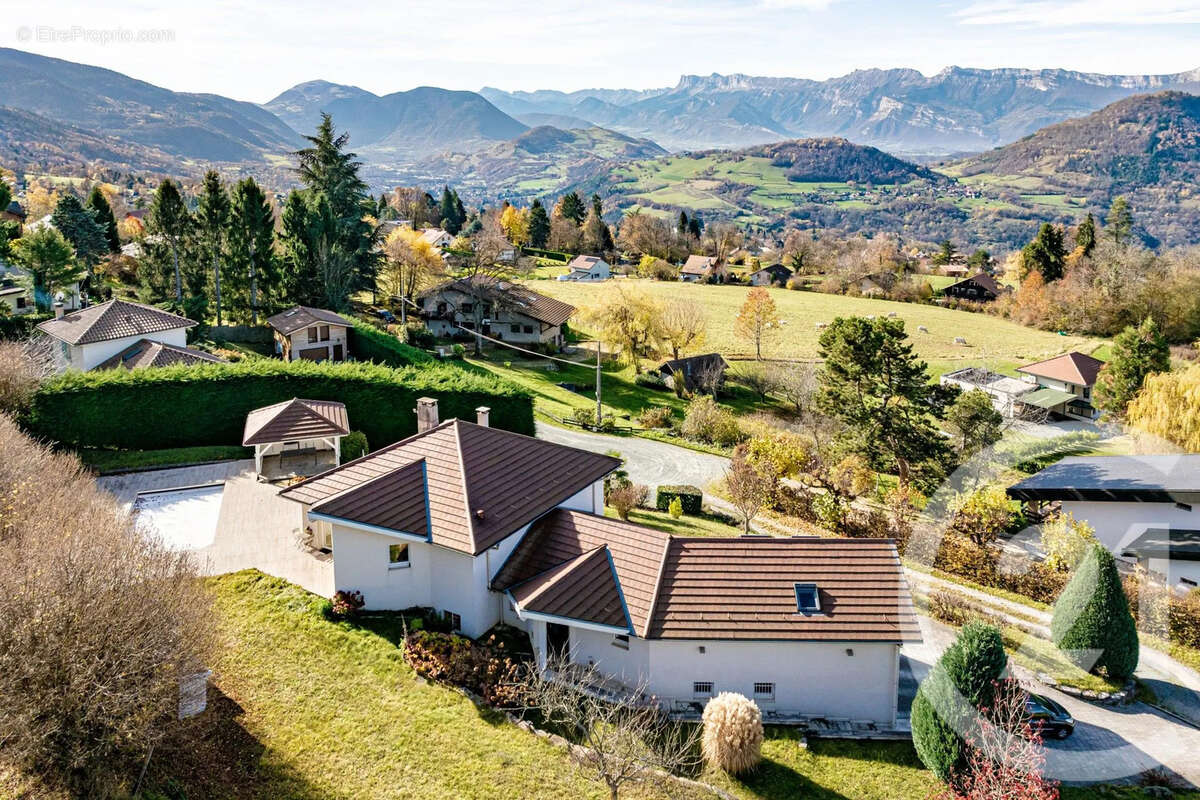 Maison à SAINT-MARTIN-D&#039;URIAGE