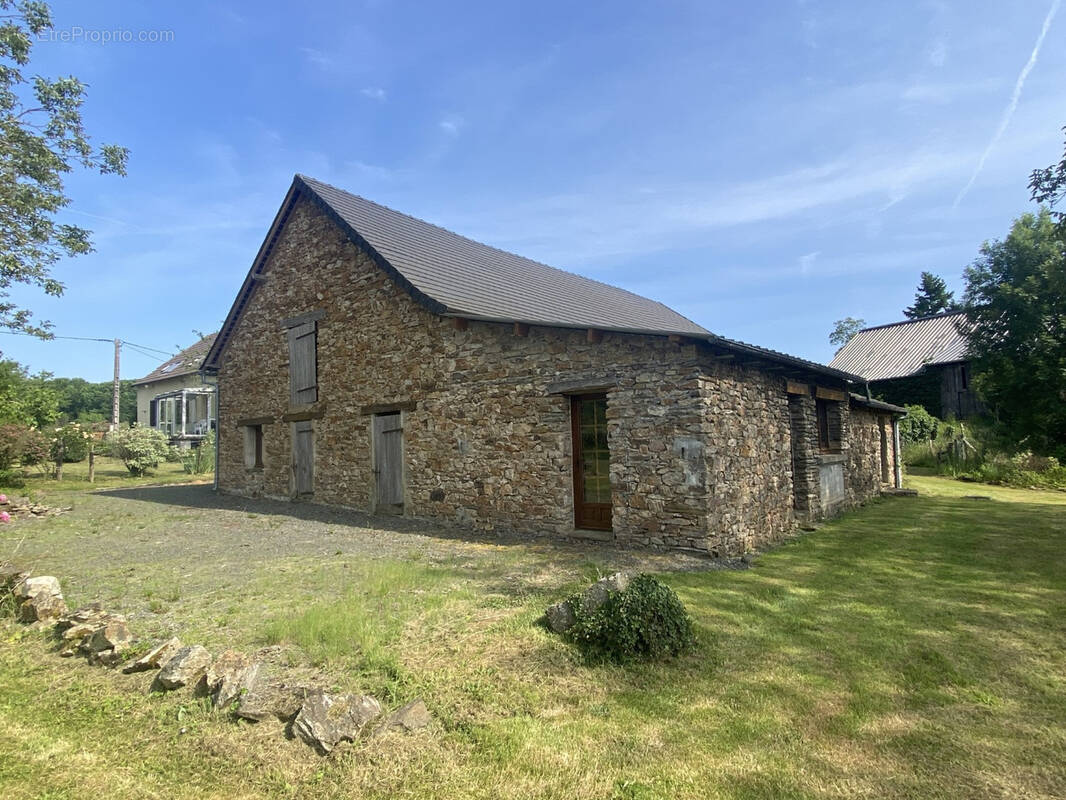 Maison à BEYSSENAC