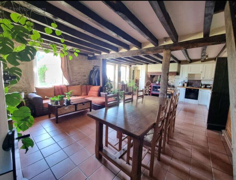 Maison à POULIGNY-NOTRE-DAME