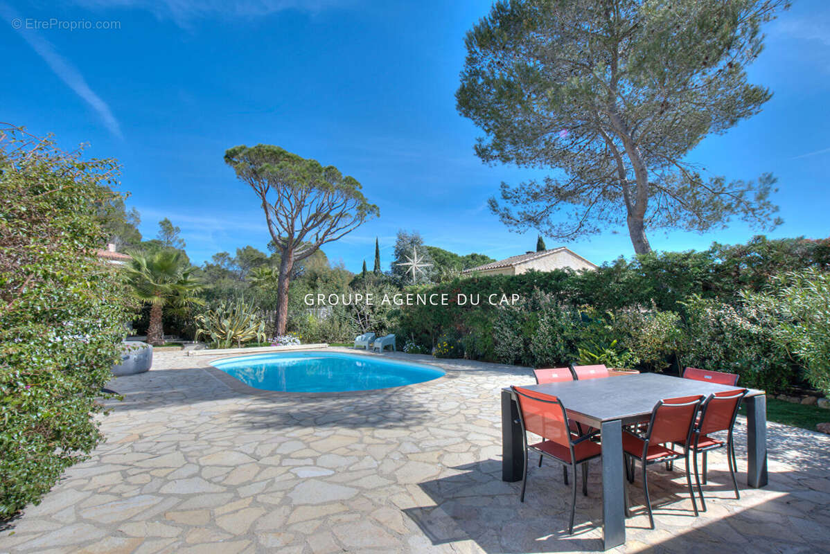 Valescure les golfs villa de plain pied 4 chambres piscine - photo 10