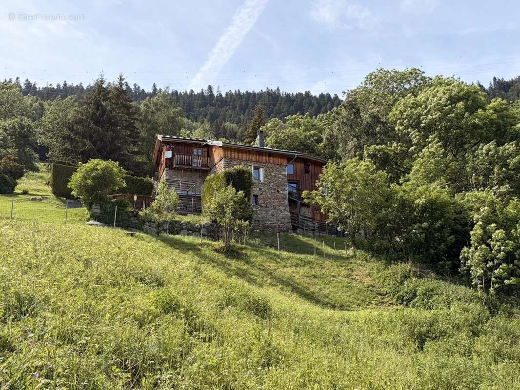 Maison à HAUTECOUR