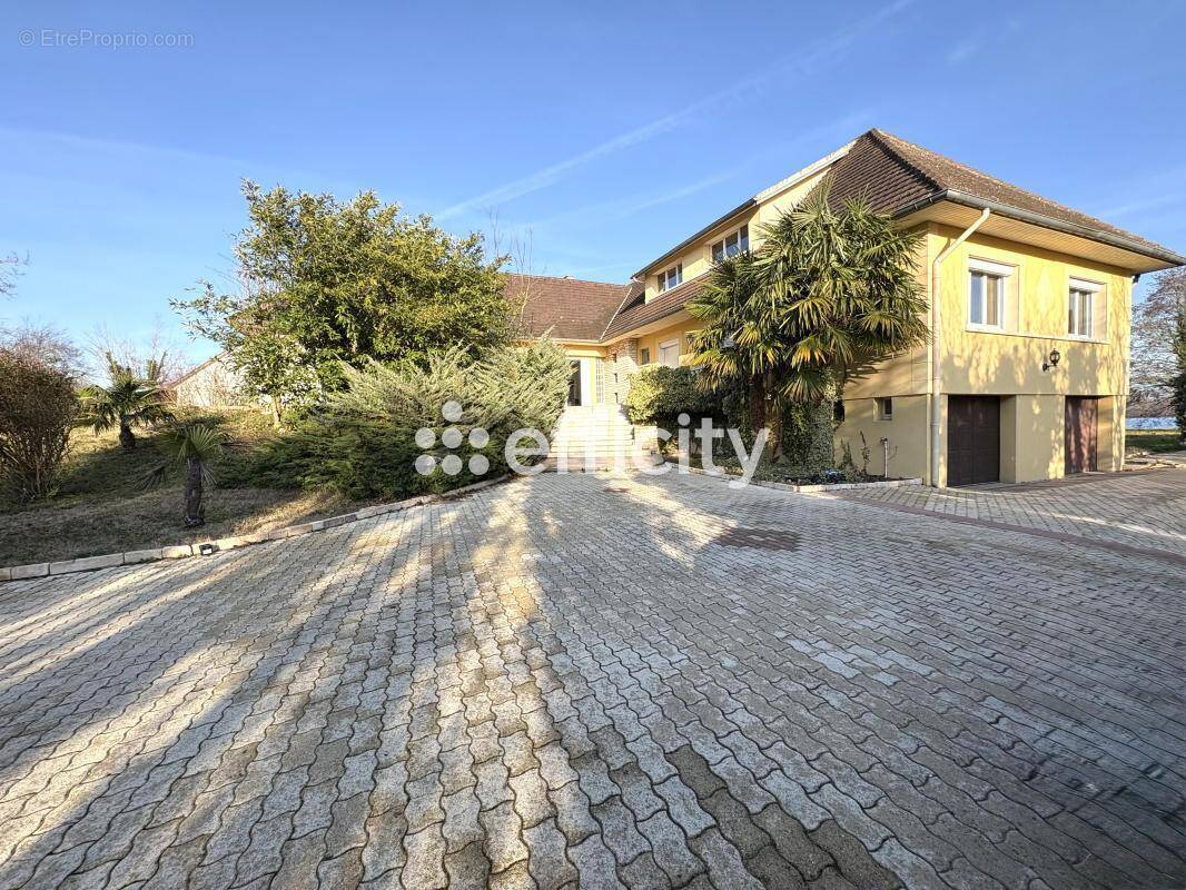 Maison à CANNES-ECLUSE
