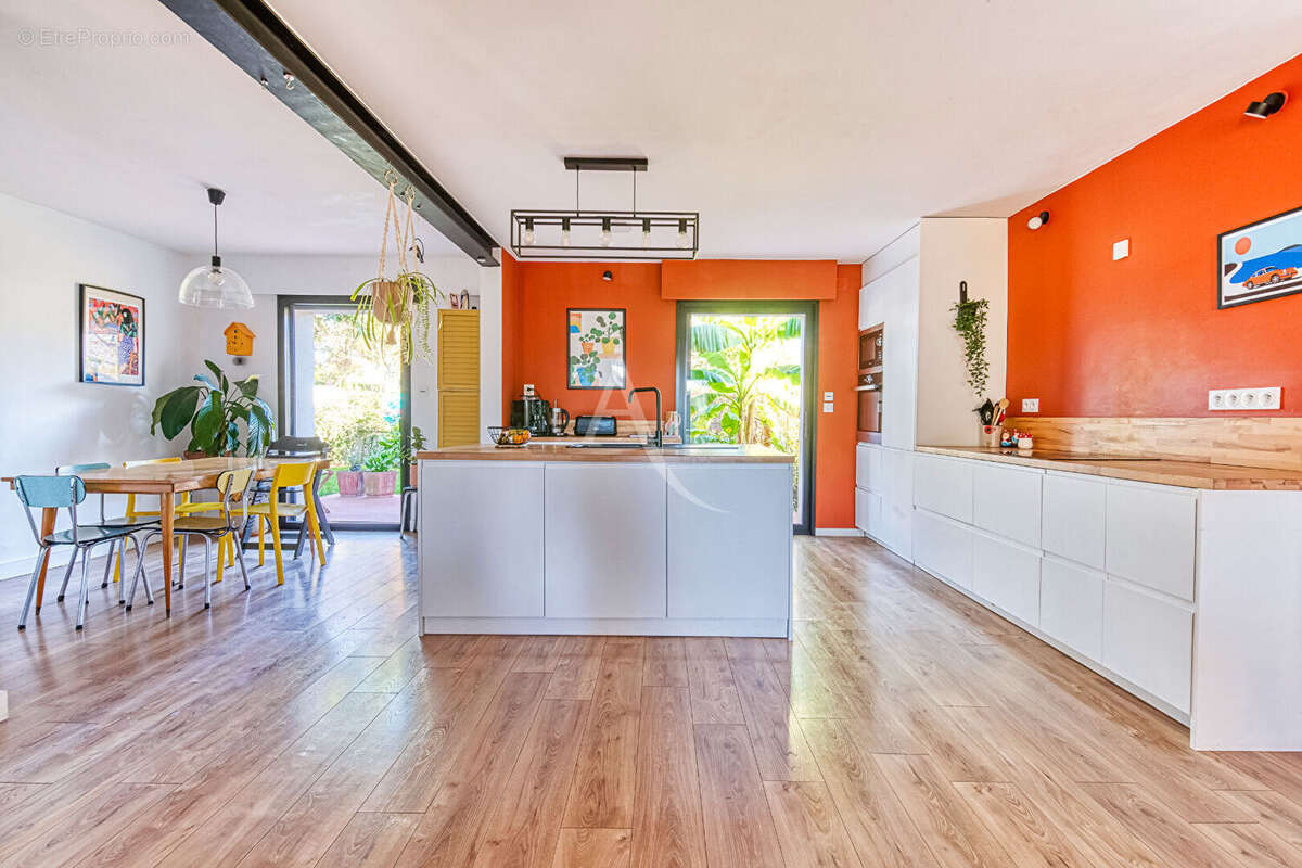 Maison à SAINT-BARTHELEMY-D&#039;ANJOU