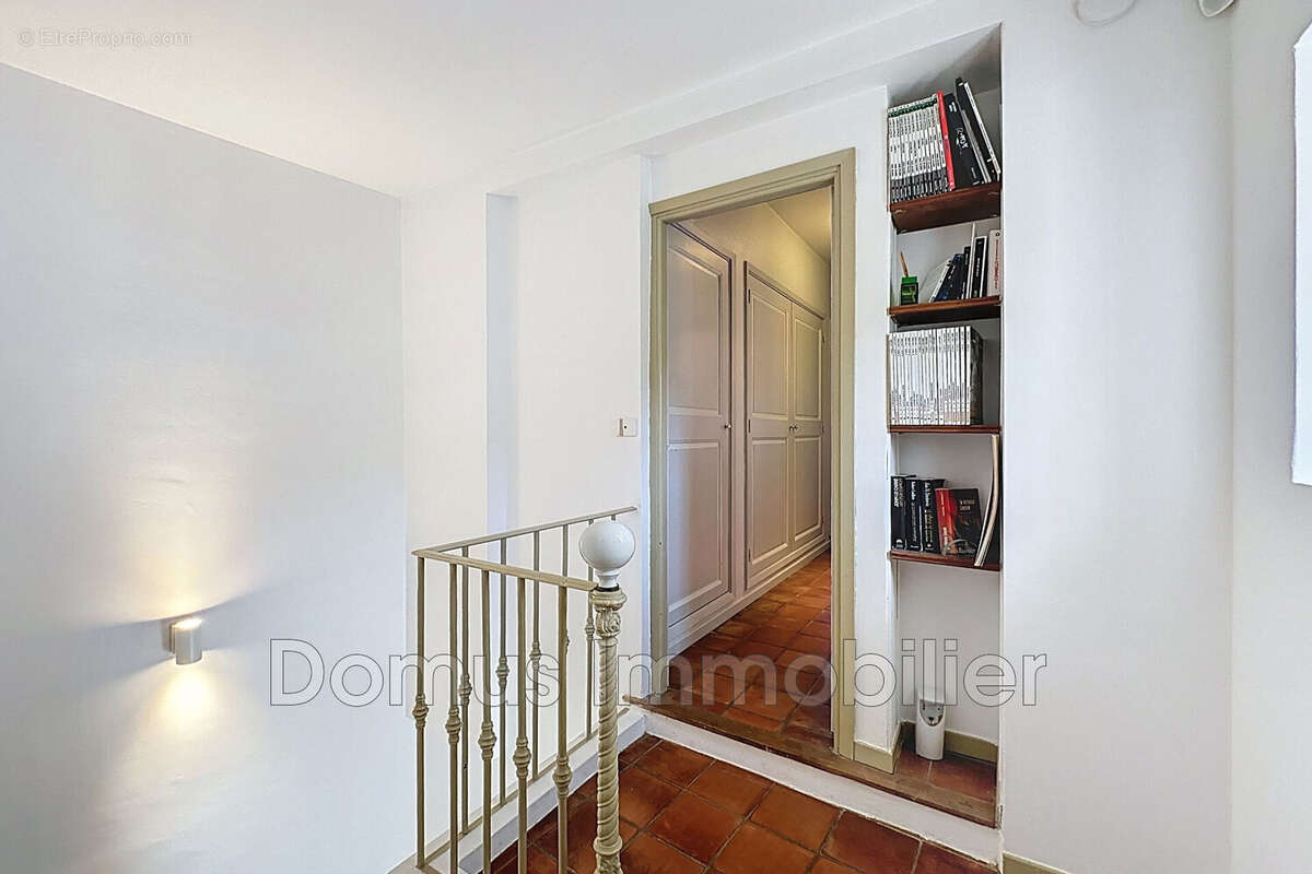 Maison à JONQUERETTES