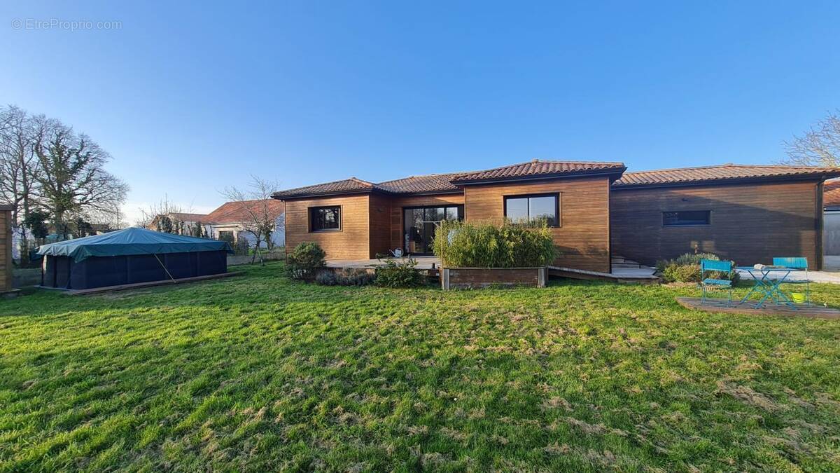 Maison à SAINTE-PAZANNE