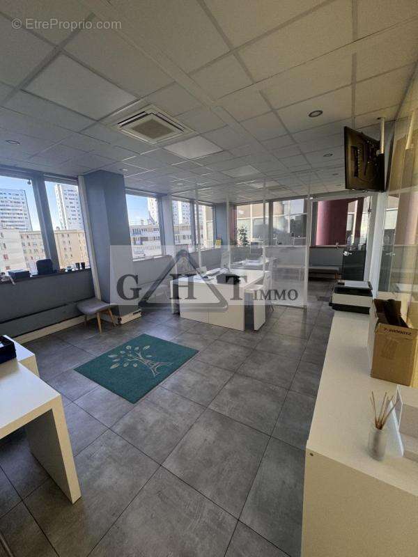 Commerce à MAISONS-ALFORT