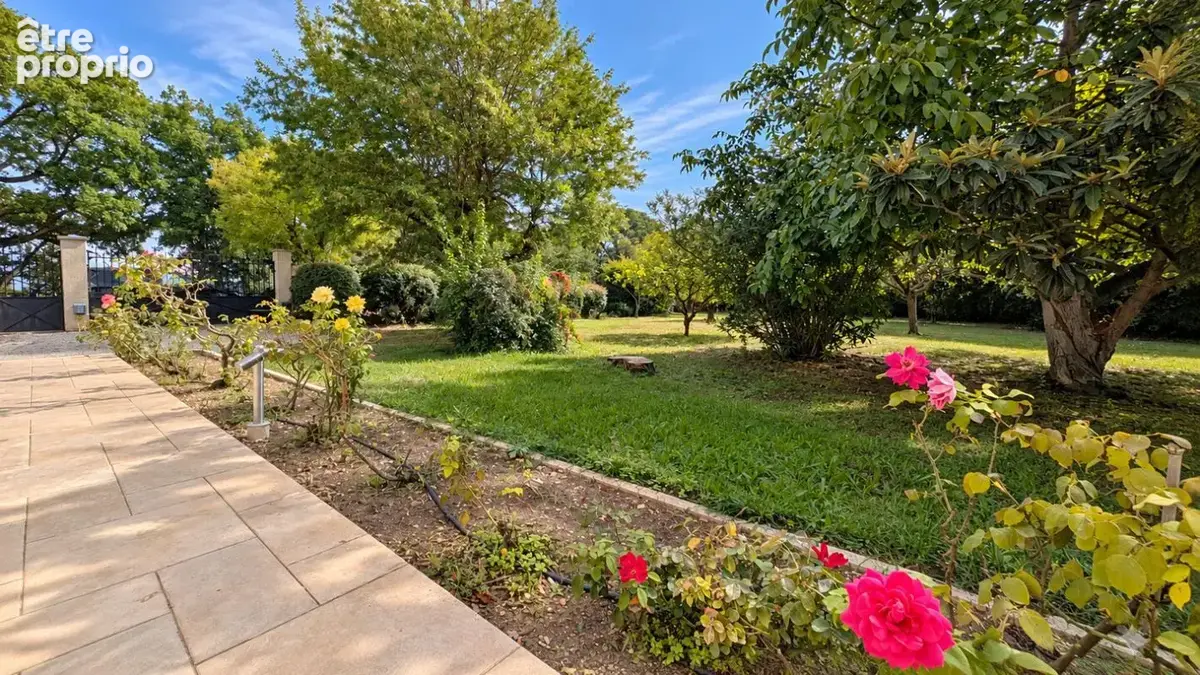 Lauris – villa 6 chambres – grand terrain constructible et divisible - photo 5