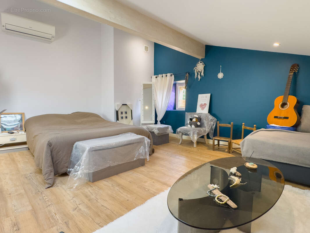 Maison à SAINT-JULIEN-EN-SAINT-ALBAN