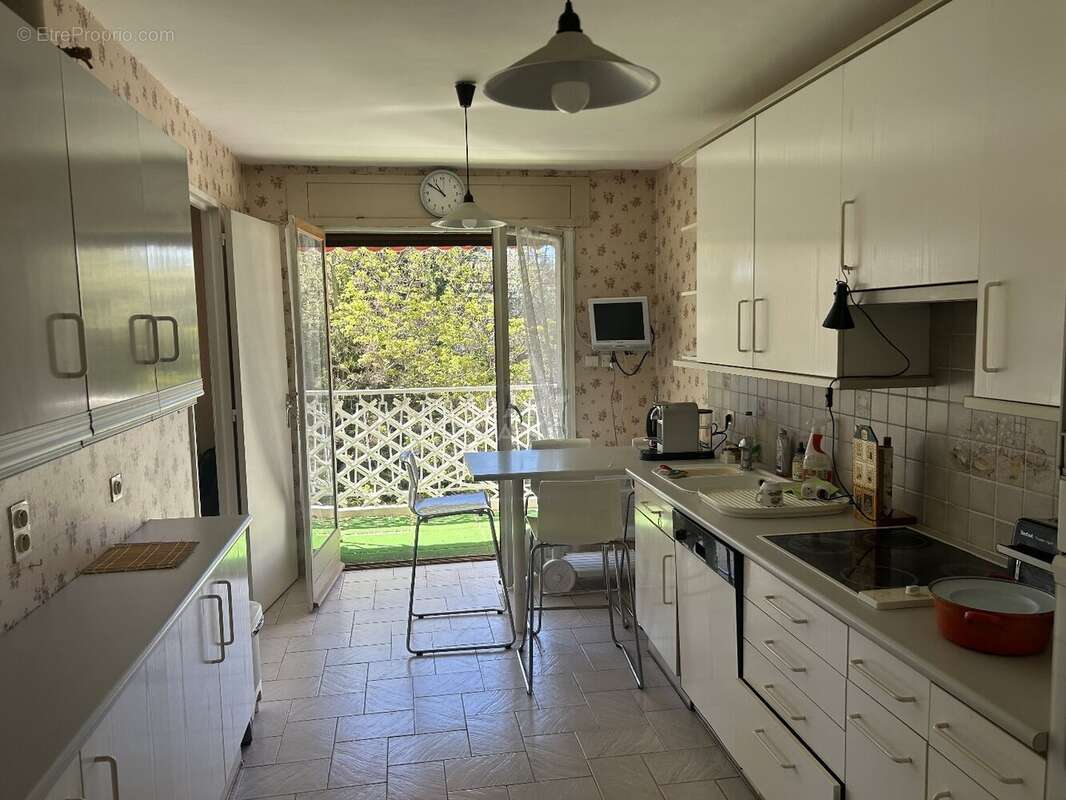 Appartement à MARSEILLE-12E