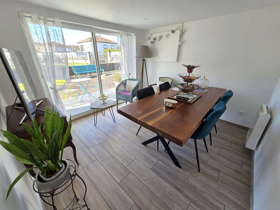 Maison à ROUSSILLON