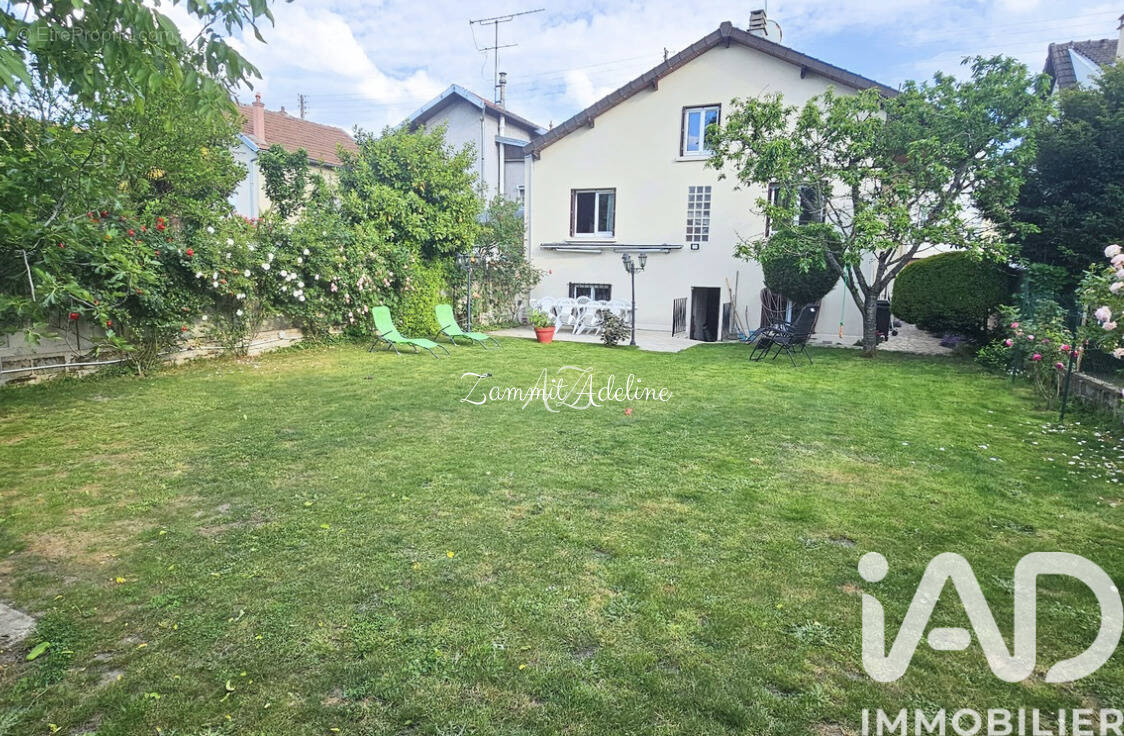 Photo 1 - Maison à LE BLANC-MESNIL