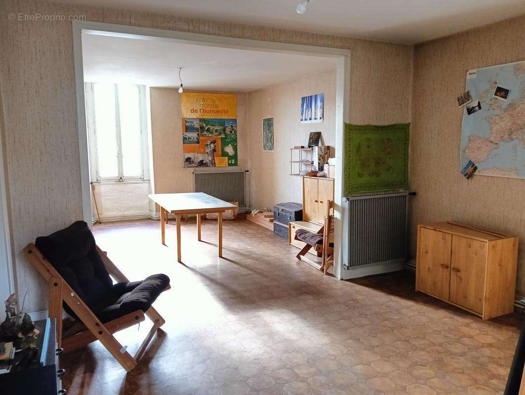Appartement à DECAZEVILLE