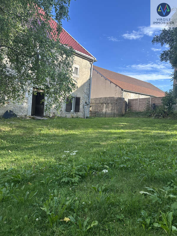 Appartement à CHAUX-NEUVE