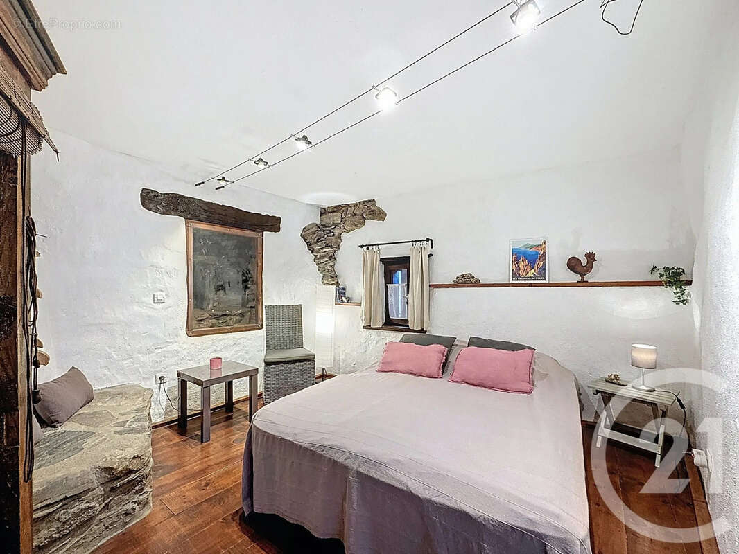 Maison à SAN-GIOVANNI-DI-MORIANI