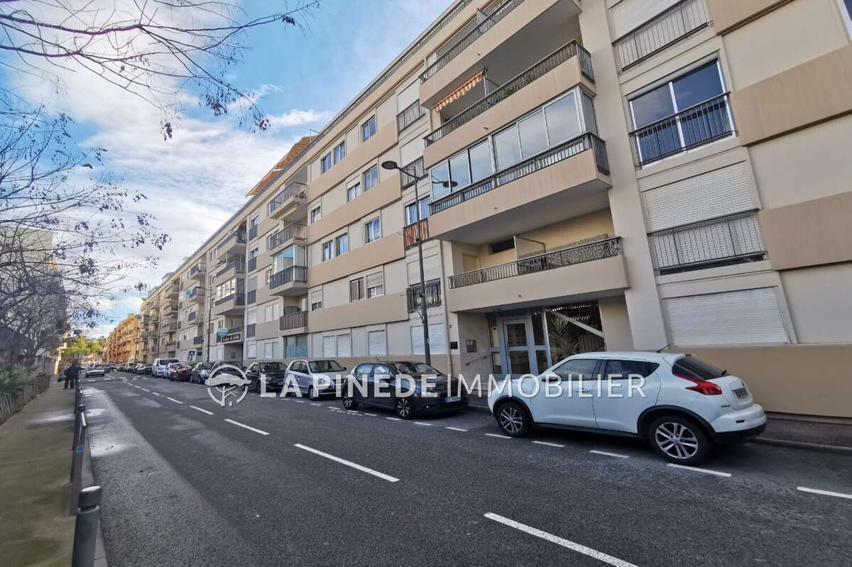 Appartement 27 m² à Vallauris  - photo 7